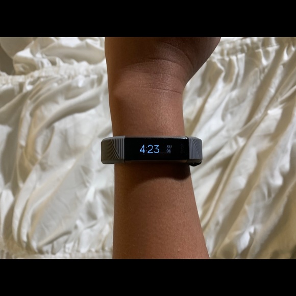 Fitbit Alta HR - Picture 5 of 6